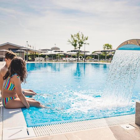 Hotel Baya - In Centro, Sul Mare มิลาโน แมริตทิมา ภายนอก รูปภาพ