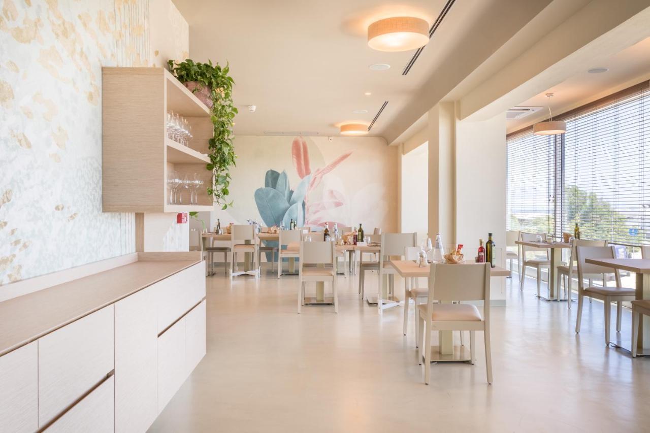 Hotel Baya - In Centro, Sul Mare มิลาโน แมริตทิมา ภายนอก รูปภาพ