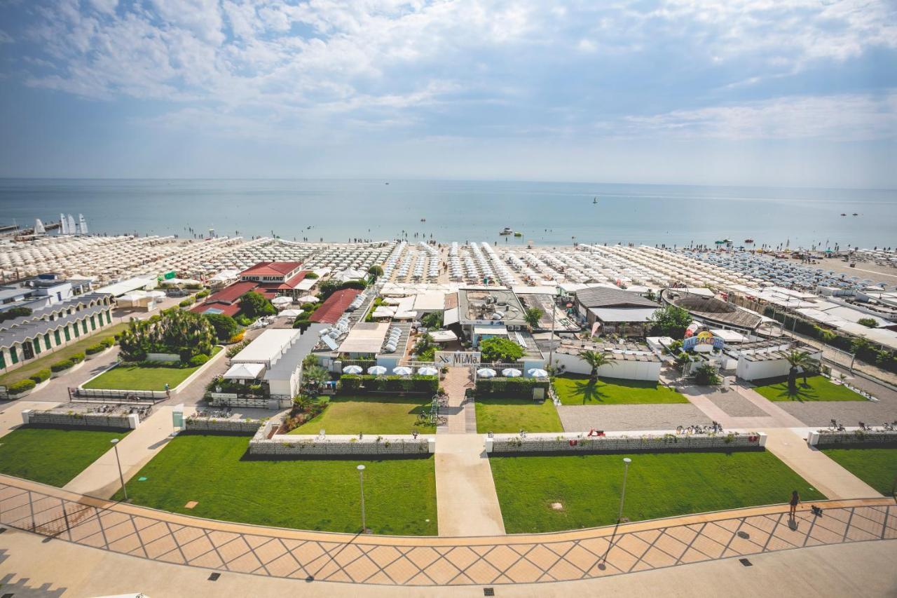 Hotel Baya - In Centro, Sul Mare มิลาโน แมริตทิมา ภายนอก รูปภาพ