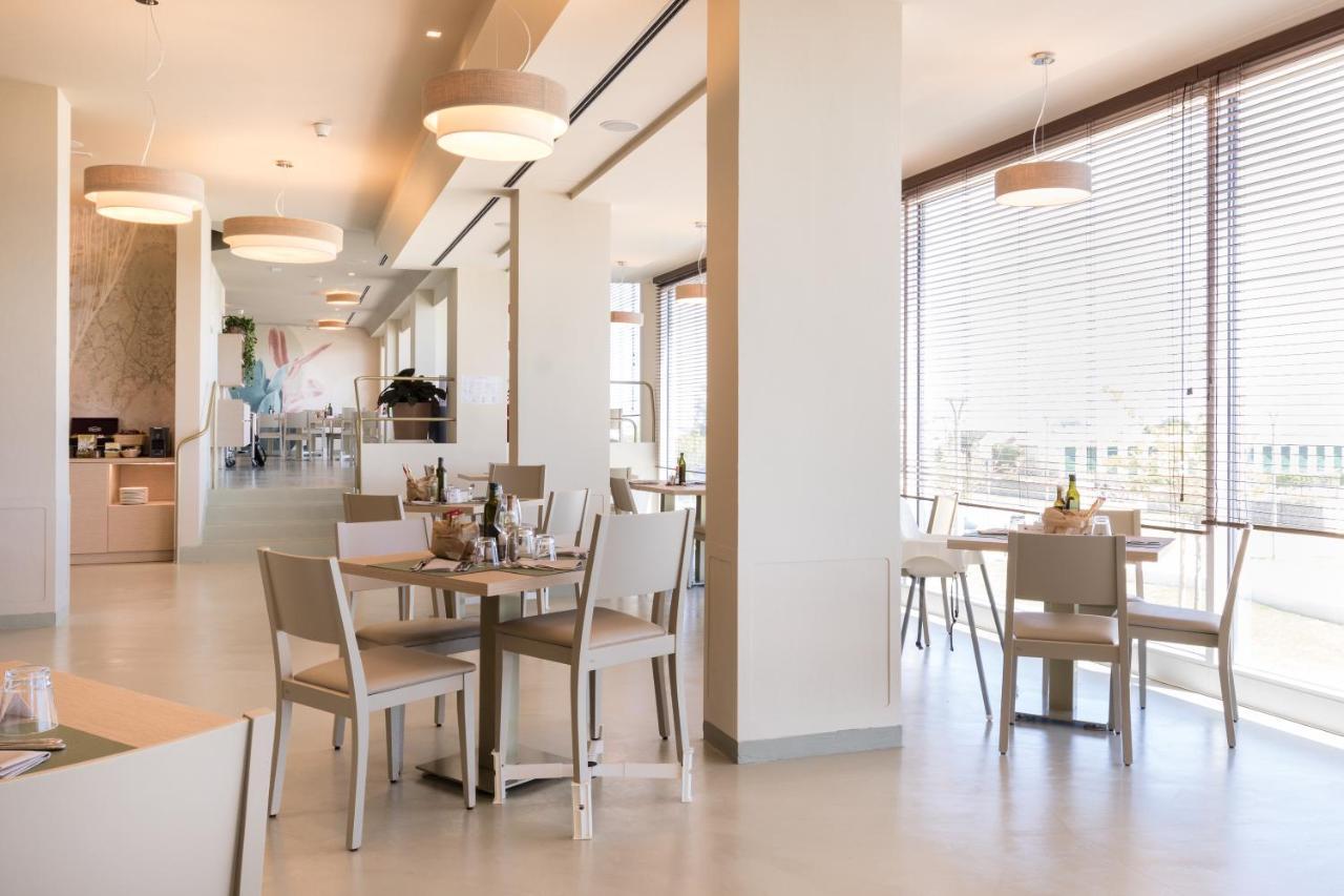 Hotel Baya - In Centro, Sul Mare มิลาโน แมริตทิมา ภายนอก รูปภาพ