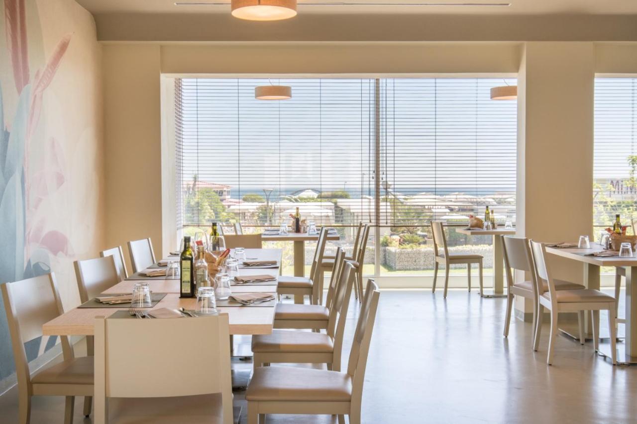 Hotel Baya - In Centro, Sul Mare มิลาโน แมริตทิมา ภายนอก รูปภาพ
