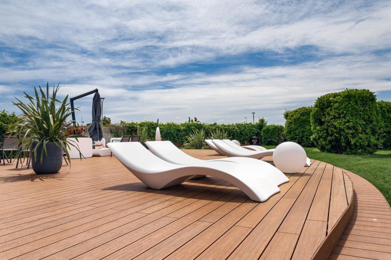 Hotel Baya - In Centro, Sul Mare มิลาโน แมริตทิมา ภายนอก รูปภาพ